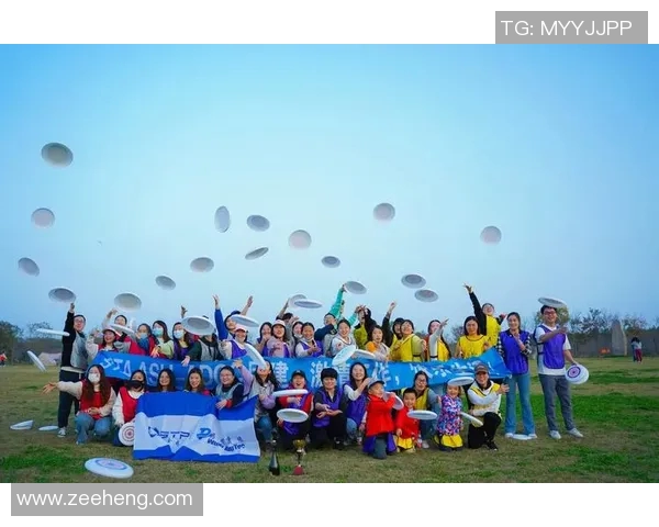 飞盘巨献：深入重庆飞盘队的团队协作与默契之道